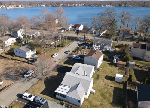 17 Marcella Rd, Parsippany, NJ 07054-3260