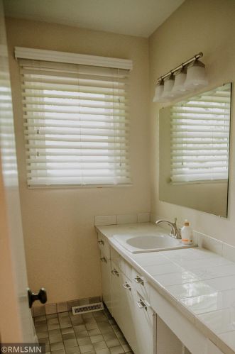 2182 Aztec Ln, Saint Paul MN  55120-1608 exterior