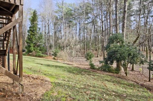 1898 Connemara Dr, Atlanta GA  30341-1565 exterior