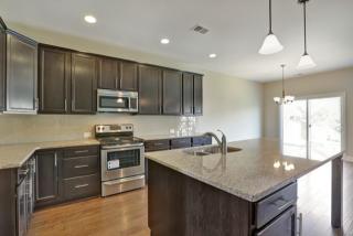 604 Saddlestone Dr, Lebanon, TN 37090-1802