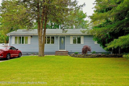 217 Laurel Blvd, Lacey Township, NJ 08734-2425