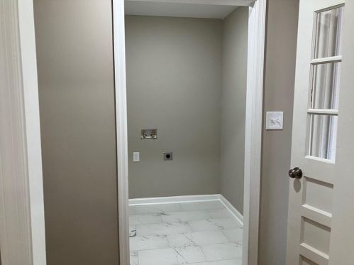 1367 Carolyn Dr, Atlanta GA  30329-3546 exterior