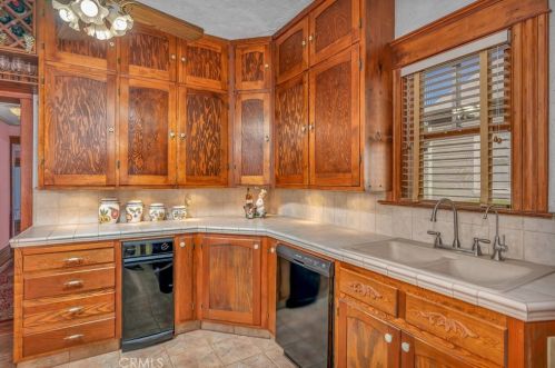 411 J St, Los Banos CA 93635-4142 exterior