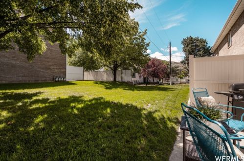 280 700, Perry UT 84302-1325 exterior