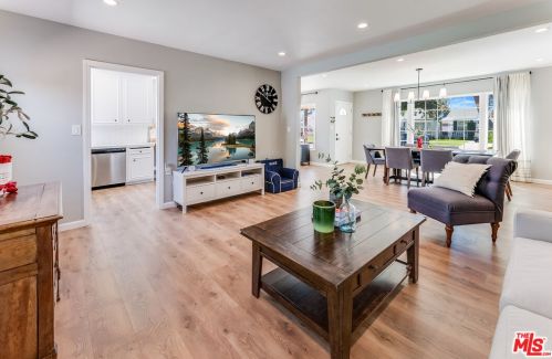 17605 Lemay Pl, Van Nuys, CA 91406-5354