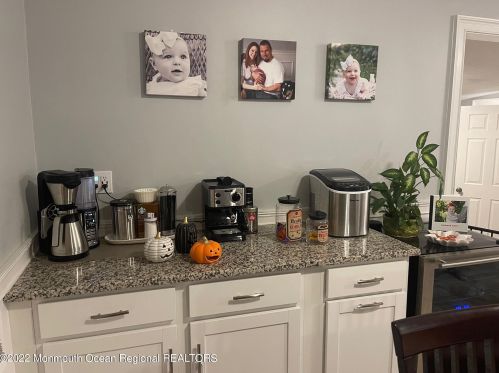 412 Chestnut Dr, Lacey Township, NJ 08734-2616