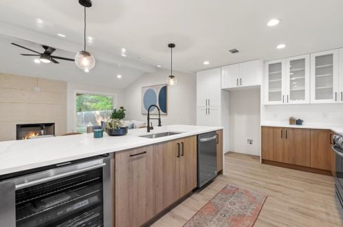5006 Buffalo Pass, Austin TX  78745-2832 exterior