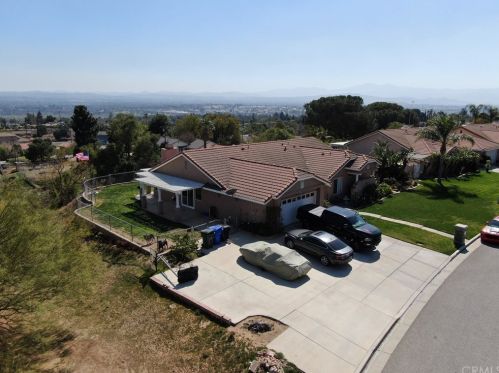 5580 Via Escalante, Riverside CA  92509-5562 exterior