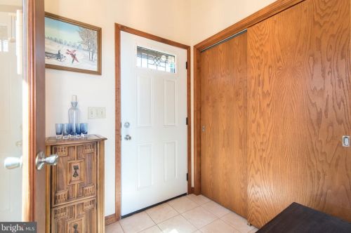 80 Quinn Lea Rd, Harpers Ferry WV 25425-5372 exterior