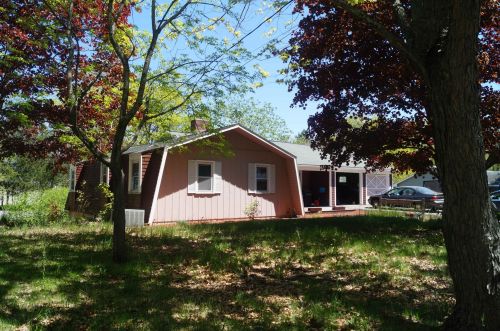 4 Ferland Dr, Derry, NH 03038-1917