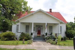 304 7th St, Shell Bluff, GA 30830-1180