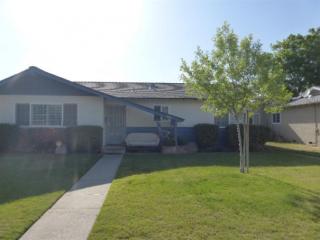208 Joaquin St, Coalinga, CA 93210-2419