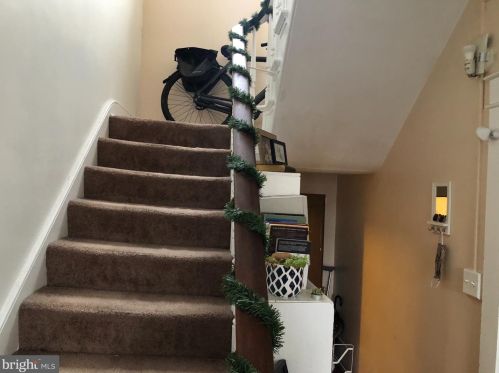 23 Walnut St, Lancaster PA  17602-2451 exterior