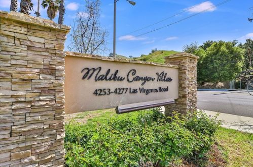 4267 Las Virgenes Rd, Calabasas, CA 91302-1968