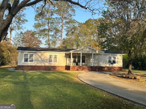 168 Jones St, Baxley, GA 31513-0431