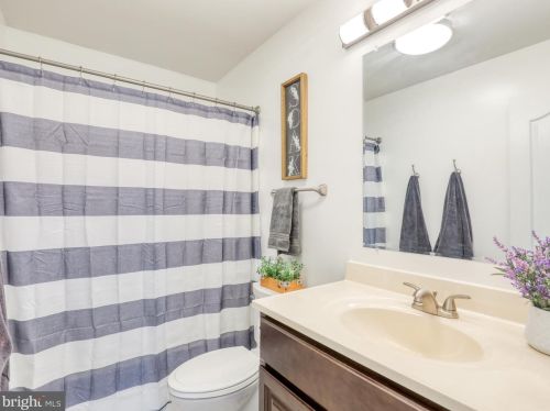 342 Executive Way, Hedgesville WV  25427-5770 exterior