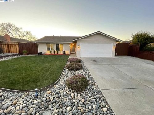 626 Everglades Ln, Livermore, CA 94551-6012