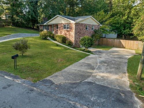 117 Robinhood Dr, Warner Robins, GA 31088-5415