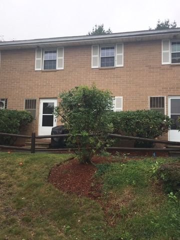 211 Elmwood Dr, Hudson, NH 03051-3240