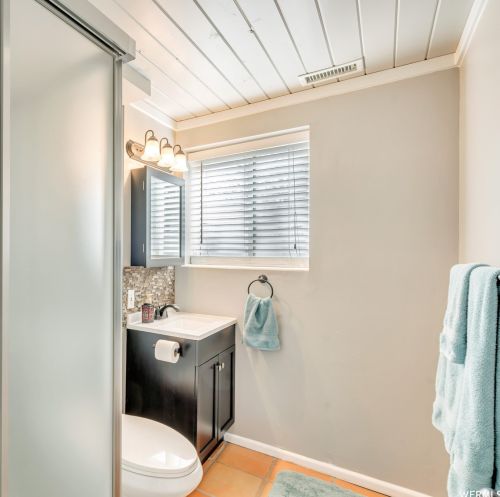 2460 Woodchuck Way, Sandy UT 84093-2770 exterior