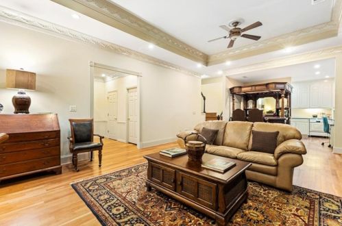 250 Cameron Ridge Dr, Atlanta GA  30328-4709 exterior