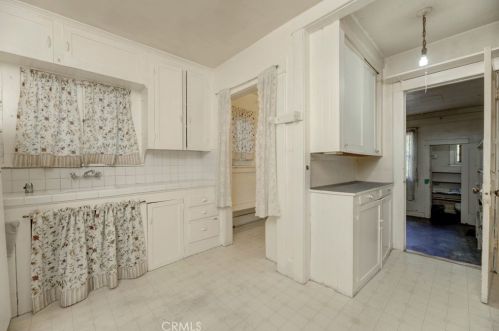 811 Maple St, Glendale CA  91205-1826 exterior