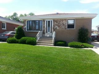 5116 Overhill Ave, Chicago, IL 60706-3337