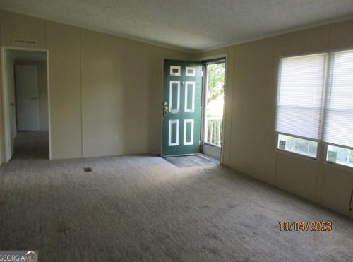 233 Country Ln, Bayview, GA 31316-3042