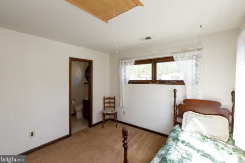 1174 Spruce Ave, Shady Side MD 20764-9562 exterior