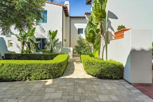 989 Silver Spur Rd, Palos Verdes Estates, CA 90274-3805