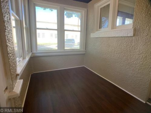 289 Front Ave, Saint Paul MN  55117-5328 exterior