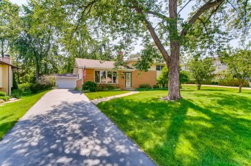 240 Nordic Rd, Hanover Park, IL 60108-1612