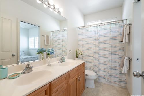 2130 Okoa St, Honolulu HI  96821-2644 exterior