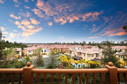 130 Long Fence, Irvine CA  92602-1807 exterior