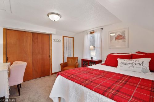 834 Algonquin Ave, Saint Paul MN  55119-3701 exterior