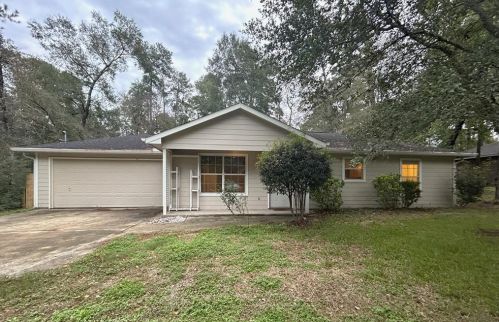 10642 Royal Pines Dr, Conroe TX  77303-2784 exterior