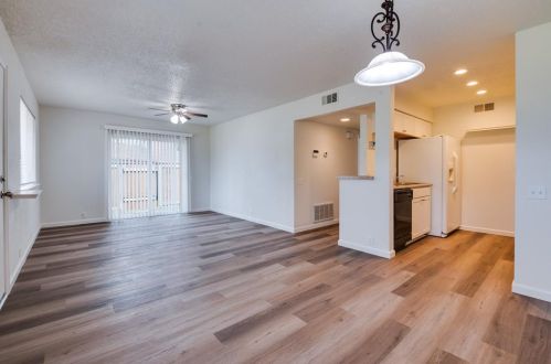 4418 Westminster Dr, Irving TX  75038-5646 exterior