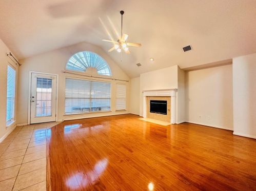 2726 Cedar Brook Dr, Garland TX  75040-9047 exterior