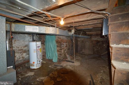 2833 Amber St, Philadelphia PA  19134-3930 exterior