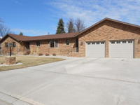 344 17th Ave, Wahpeton, ND 58075-3429