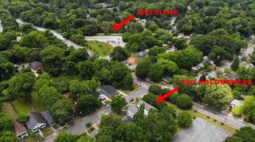 300 Holderness St, Atlanta GA  30310-1306 exterior