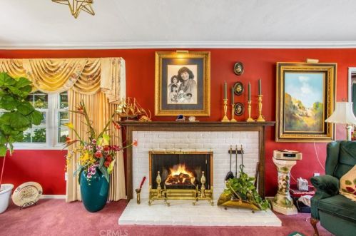 3520 Watkins Dr, Riverside CA  92507-4609 exterior