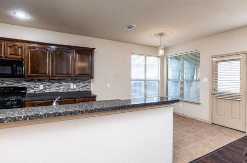 353 Branding Iron Trl, Fort Worth TX  76131-4582 exterior