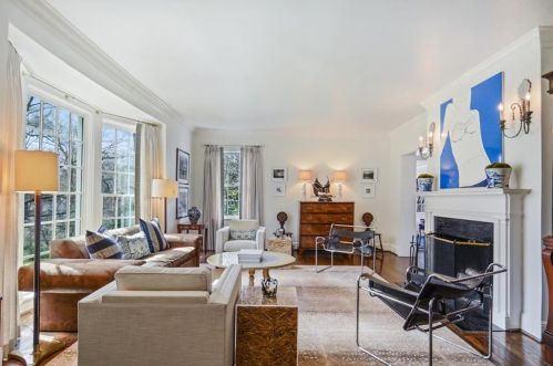 525 Manor Ridge Dr, Atlanta GA  30305-3511 exterior