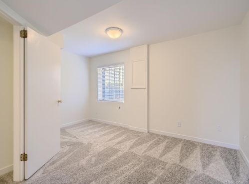 7130 Appleton Cir, Englewood CO  80112-1164 exterior