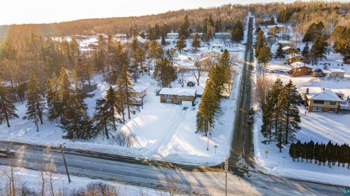 2709 Jean Duluth Rd, Duluth, MN 55804-2620