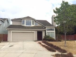 20 Penwick Cir, Salinas, CA 93906-5007