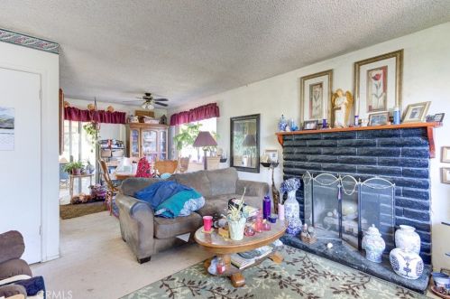525 Melody Dr, Lake Nacimiento, CA 93446-3035