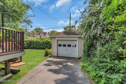 210 Buttermere Ave, Tinton Falls NJ  07712-4419 exterior