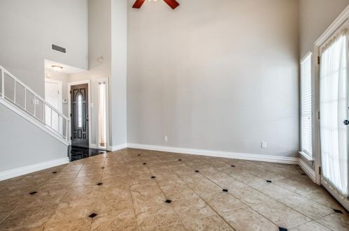 409 San Mateo Dr, Garland TX  exterior